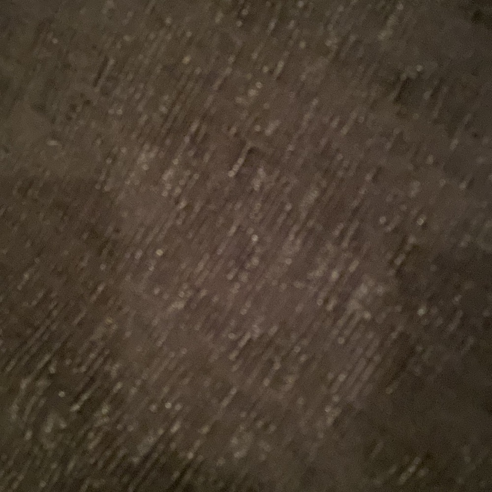 Black Ann Klein skirt. Size 6 - Picture 4 of 6